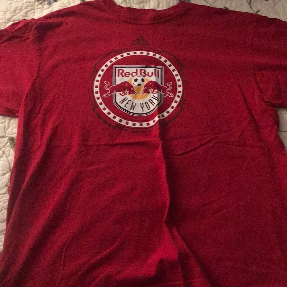 New York Red Bull’s tee